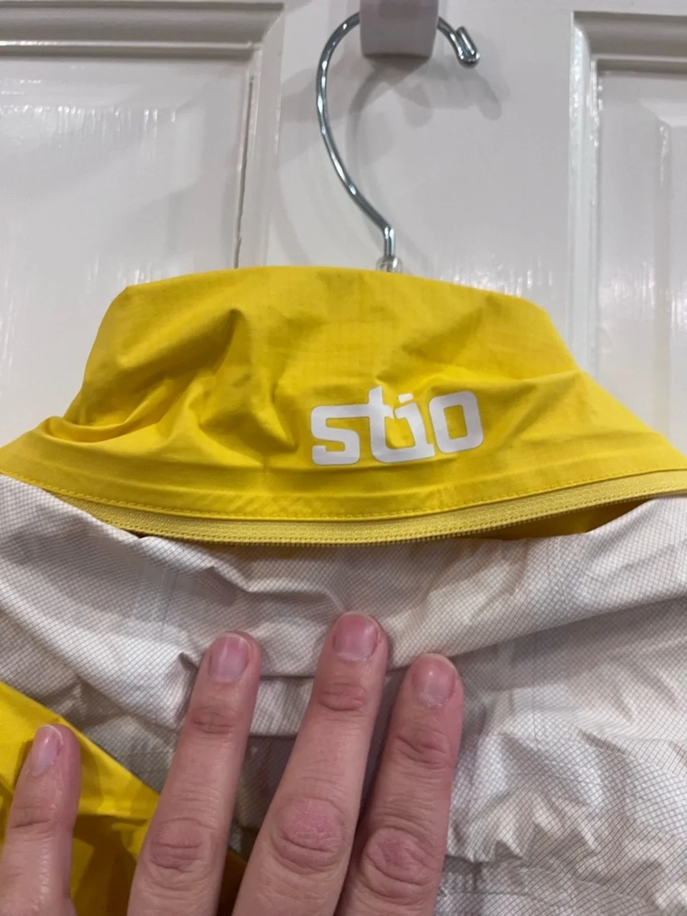 Stio Modis Rain Trench - Women’s Large Yellow - Picture 9 of 14